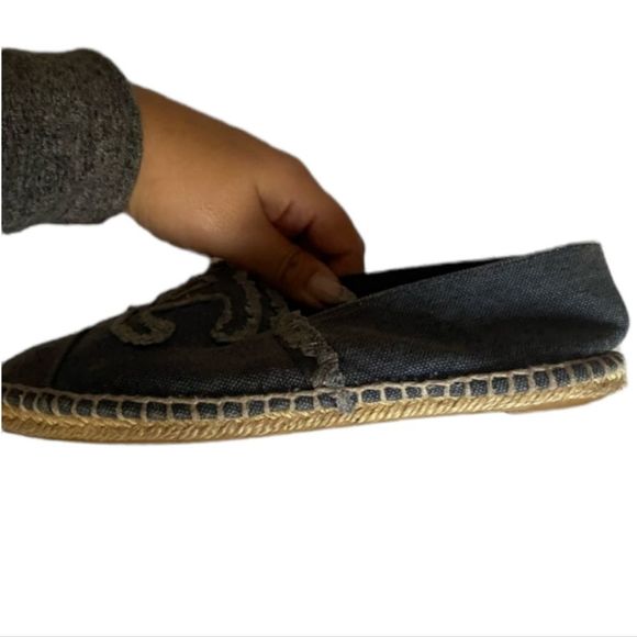 CHANEL Blue Denim CC Espadrilles 5.5 - Picture 3 of 10